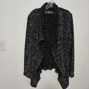 BNCI By Blanc Noir waterfall texted sweater size large